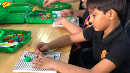 How STEM Toys Can Enhance Critical Thinking Skills