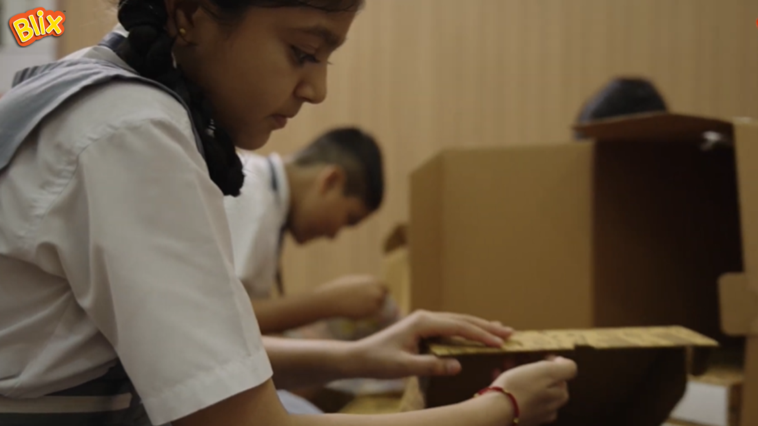 Why Do Schools Need Experiential Learning Labs and Not Just Smart Boards?